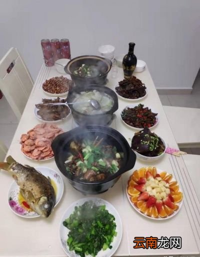 说说你们那儿年夜饭都吃些什么菜