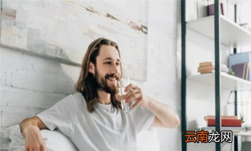 嗓子痒痒老想咳嗽怎么办