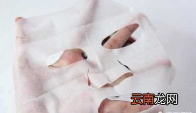 一瓶美白精华用半年活该你还是黑的