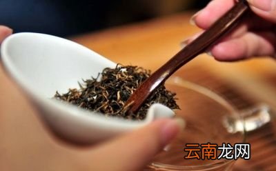 红茶和绿茶哪一种更适合高血压患者饮用