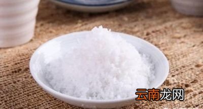 在炒菜的时候味精什么时候放