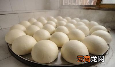 先解决一下“为什么馒头店的馒头非常蓬松”