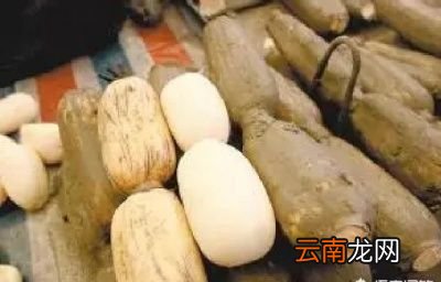 排骨炖莲藕和八角香叶放一起怎么会变黑水呢