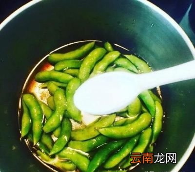 水煮毛豆的做法