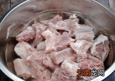 问洗排骨的时候为什么要加小苏打