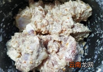 问洗排骨的时候为什么要加小苏打