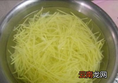 醋溜土豆丝的做法
