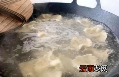 题目煮饺子是冷水下锅还是开水下锅