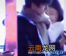 宋威龙赵佳丽还在一起吗 宋威龙赵佳丽车内热吻照片