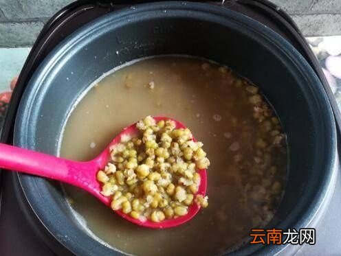 绿豆汤怎么熬又绿又沙快煮熟