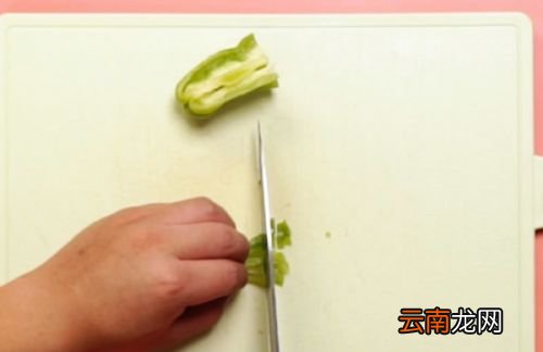 晒西瓜酱上面有层白怎么办