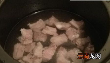 榴莲可以跟排骨煲汤吗