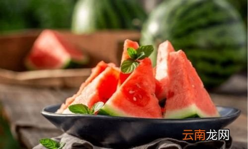 西瓜瓤放冰箱冷冻后还能吃吗?