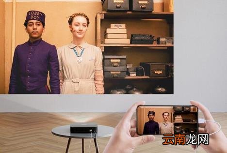 手机投屏到电视上怎么操作 电视设置投屏的技巧