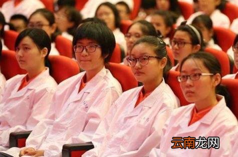 辞职了工资卡可以用吗 工资卡和银行卡一样吗