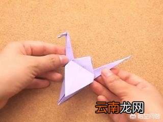 千纸鹤折法步骤图片 千纸鹤的简单折法之图文并茂？