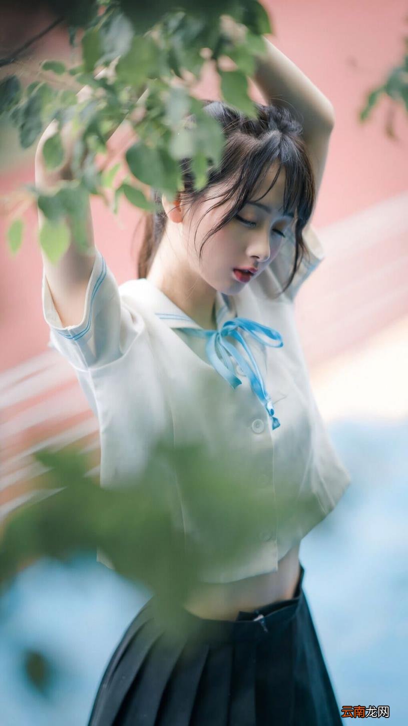 火箭怎么画简笔画 圣诞老人简笔画该怎么画？