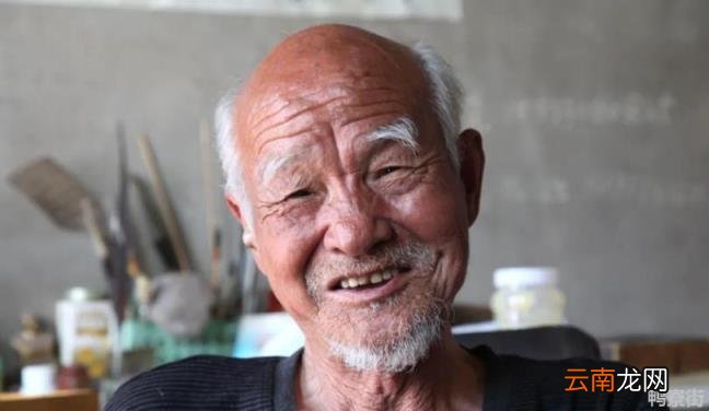 眉毛一根长是什么预兆易经 眉毛一根长是什么预兆
