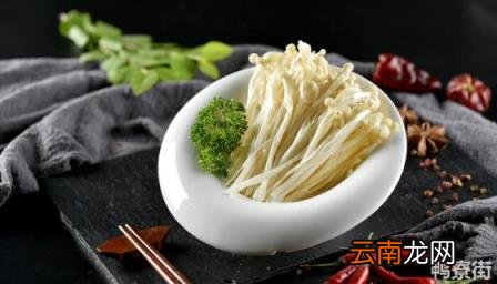 培育优质金针菇的因素是 培养优质金针菇必须的因素是氧气还是二氧化碳