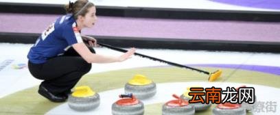 滑雪服的英文是什么 冰壶是在哪届冬奥会上成为正式比赛项目的