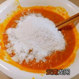 南瓜饼的做法营养和禁忌 南瓜饼怎么做