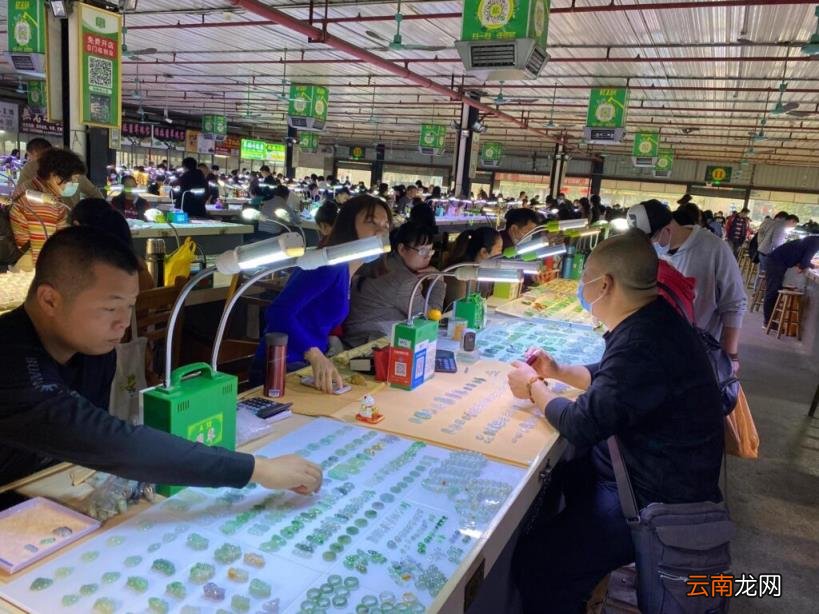 广东四会翡翠批发市场有几个 广东四会翡翠批发市场的翡翠是真的吗