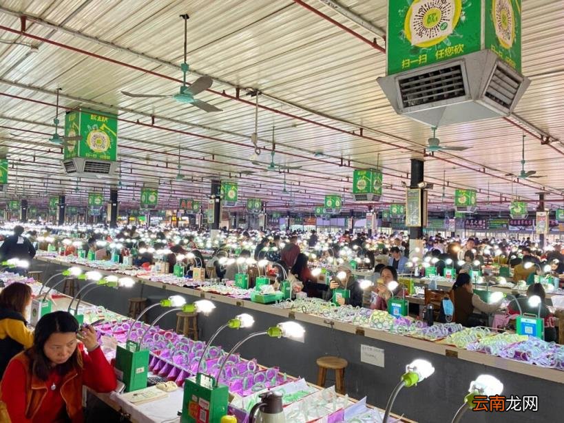 广东四会翡翠批发市场有几个 广东四会翡翠批发市场的翡翠是真的吗