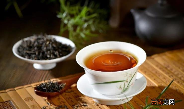 开茶叶店赚钱吗?大概利润多少呢 做卖茶叶的生意好吗