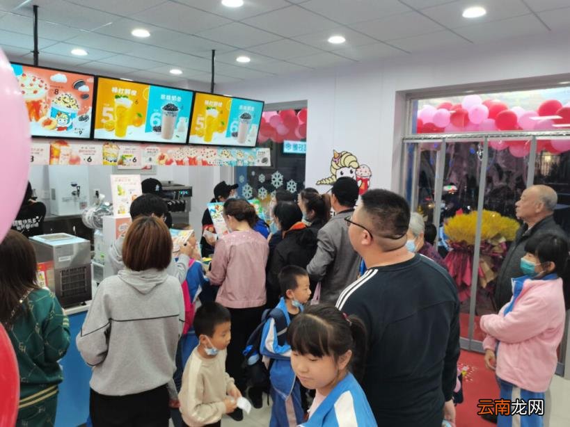 开个奶茶店大概要投资多少钱 开奶茶店要多少钱?