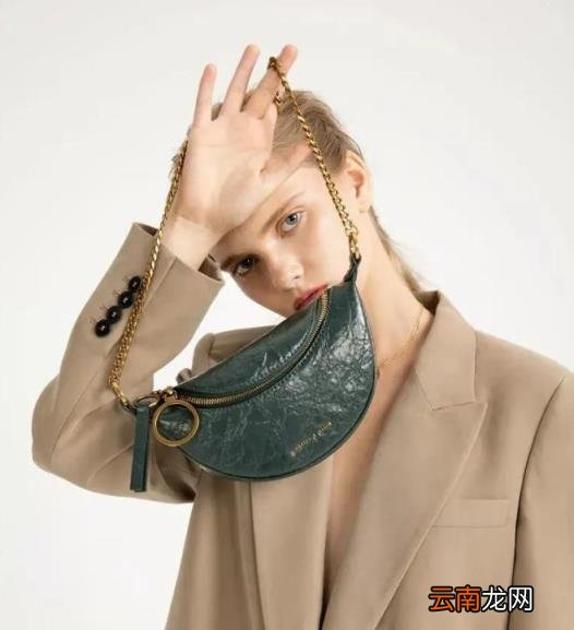 ck和小ck是一个牌子吗 小ck是什么牌子跟ck有什么关系