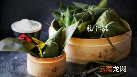 三角粽子的包法步骤 三角粽怎么包
