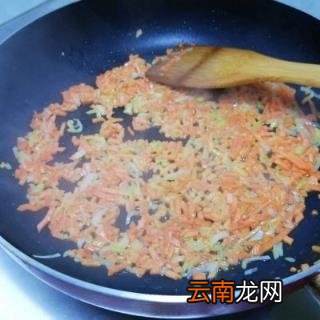 蛋包饭的做法步骤 怎么做蛋包饭