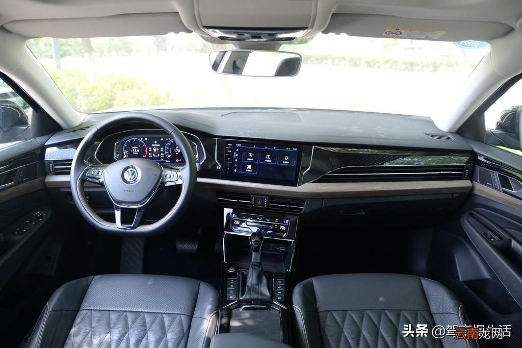 大众帕萨特娱乐系统怎么用 帕萨特1.4T多媒体怎么开启