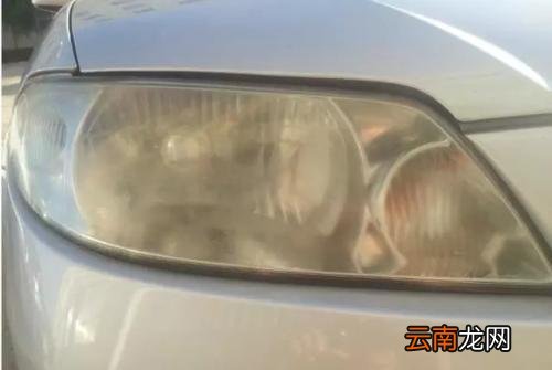 汽车大灯壳发黄怎么处理 电瓶车大灯发黄怎么去掉