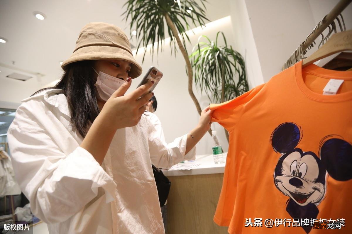 浙江义乌服装批发进货渠道及价格 义乌服装批发市场哪里最便宜货