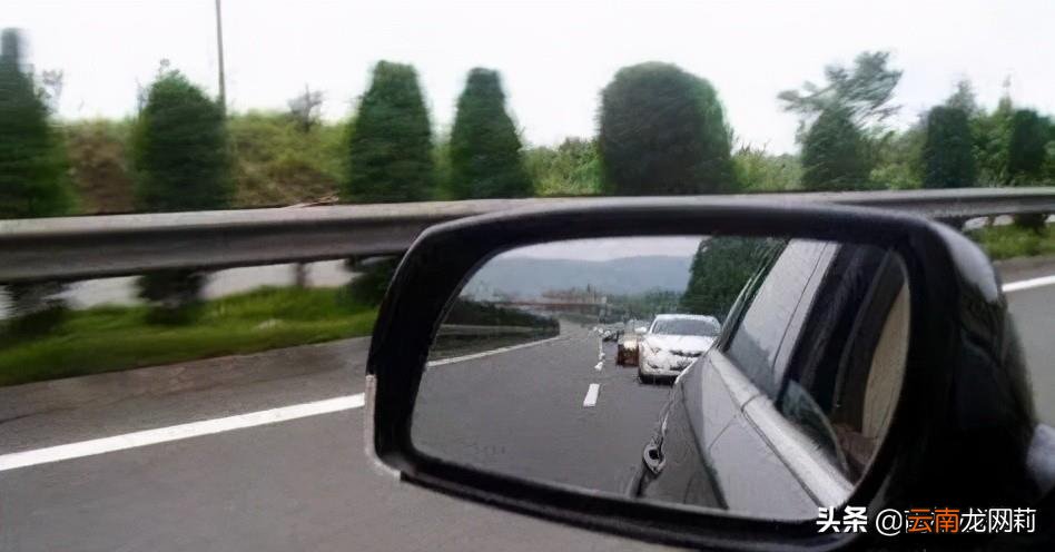 练车时后视镜调到什么位置最好 考试时车子后视镜调到什么位置最佳