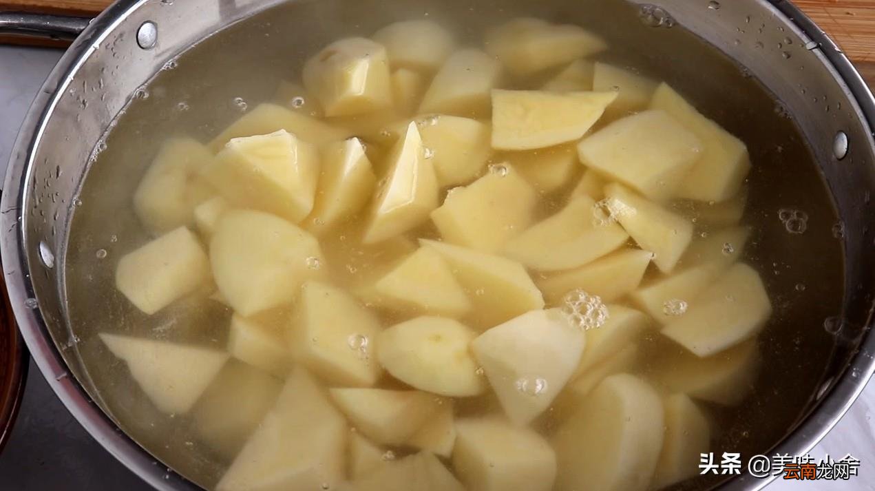 大盘鸡制作方法机器步骤窍门 大盘鸡的制作方法和配料