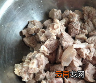 怎样把羊肉汤熬白