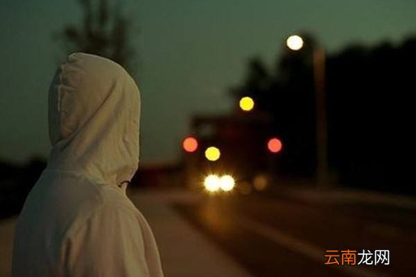 朋友圈发心情不好的句子 形容心情不好的朋友圈