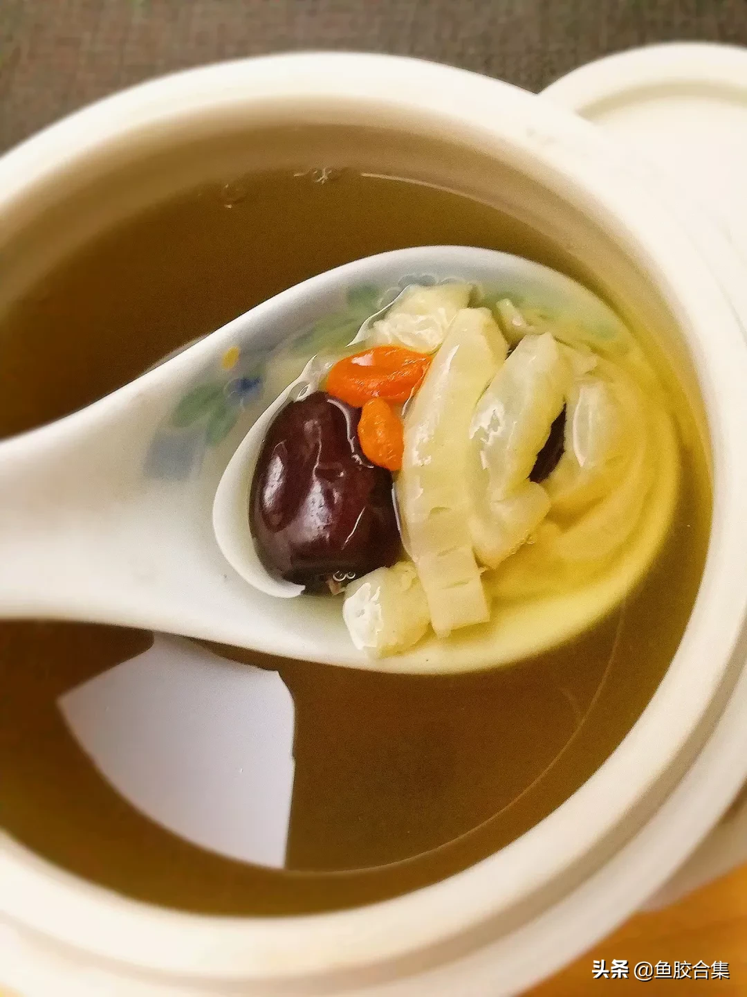 正确炖鱼胶的10种方法 鱼胶的吃法和做法步骤