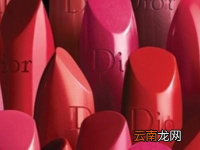 化妆需要基本的化妆品