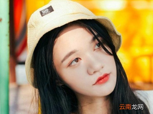 生活需要仪式感，女友要求一个月过很多节日