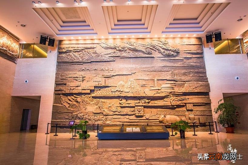 东方金字塔的地理位置 东方金字塔在哪个城市