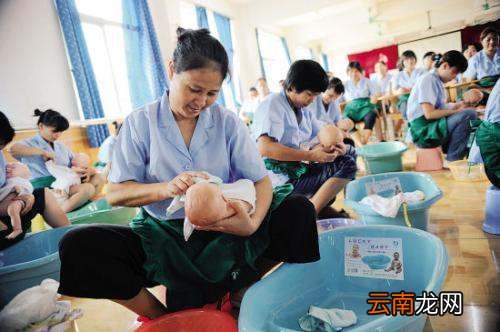 新生儿一般都需要准备哪些用品 新生儿准备哪些东西