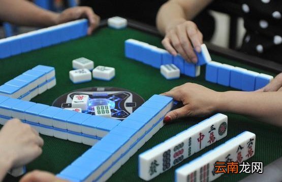 打麻将怎样快速码牌?