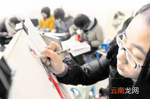 从高一开始学美术到艺考,大约要花费多少钱啊