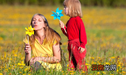 带孩子春游的唯美句子怎么写