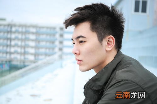 准新娘找“男闺蜜”彻夜谈心，未婚夫该怎么与她讲道理