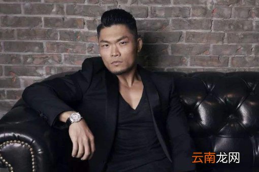 整个夏天想和环游世界是什么歌