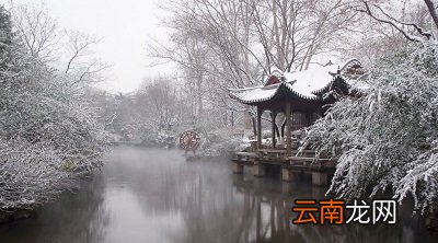济南的冬天的词语解释 描写济南冬天